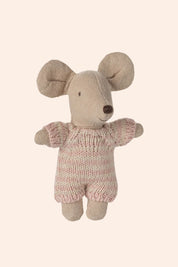 Maileg - Baby Mouse in Carry Cot - Rose - Strawberries & Cream - Ingrid Lewis - Designer
Knitted mouse toy with a pink outfit.