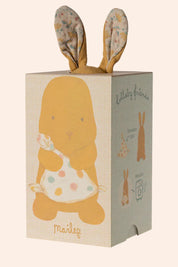 Maileg - Lullaby Friends - Bunny - Dusty Yellow - Strawberries & Cream
