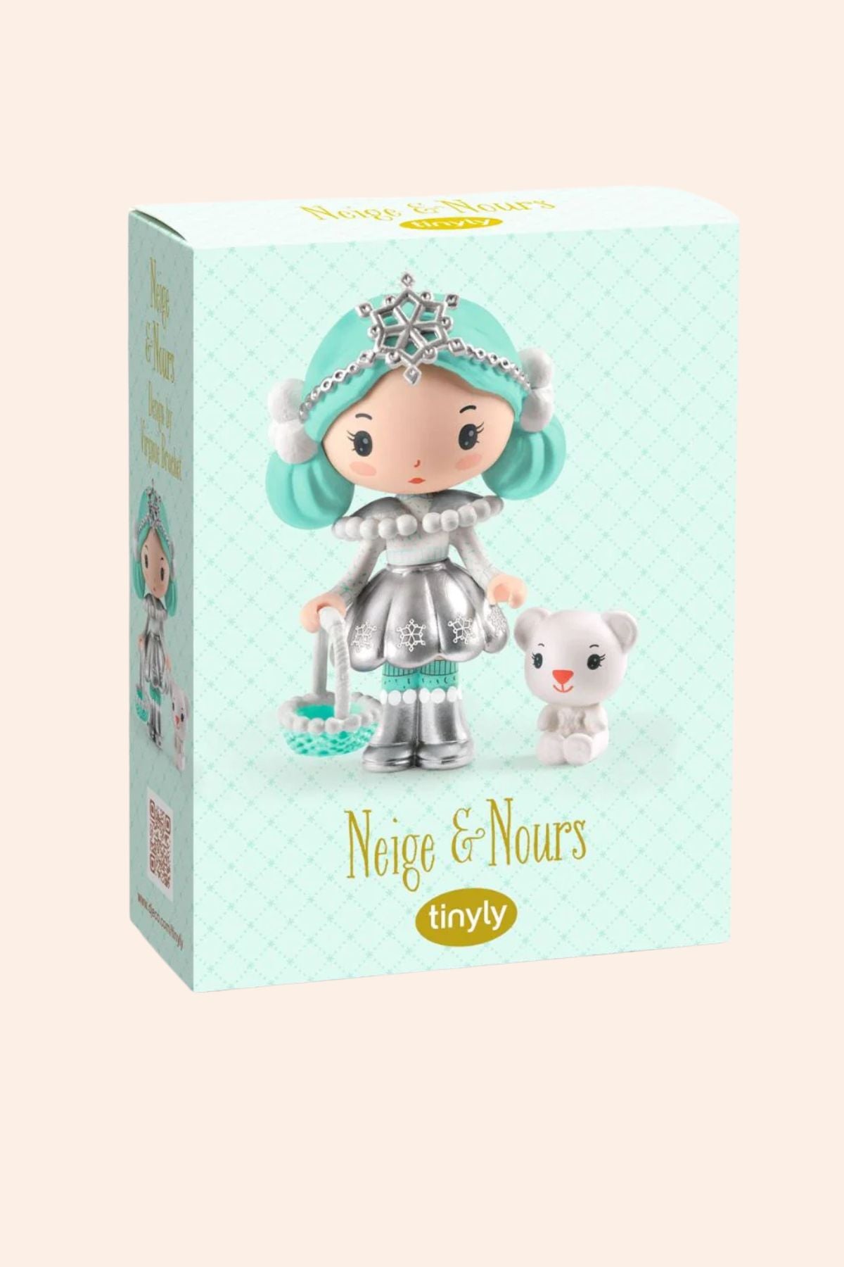 Djeco - Tinyly - Neige & Nours - Strawberries & Cream - Ingrid Lewis - Designer
Toy figure with turquoise hair and silver outfit on a light blue box with 'Nage & Nours' branding.