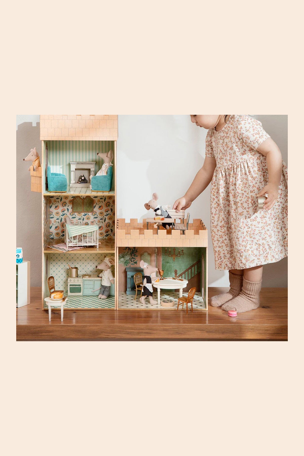 Maileg - Castle Hall - Strawberries & Cream - Ingrid Lewis - Designer
Maileg Castle Hall