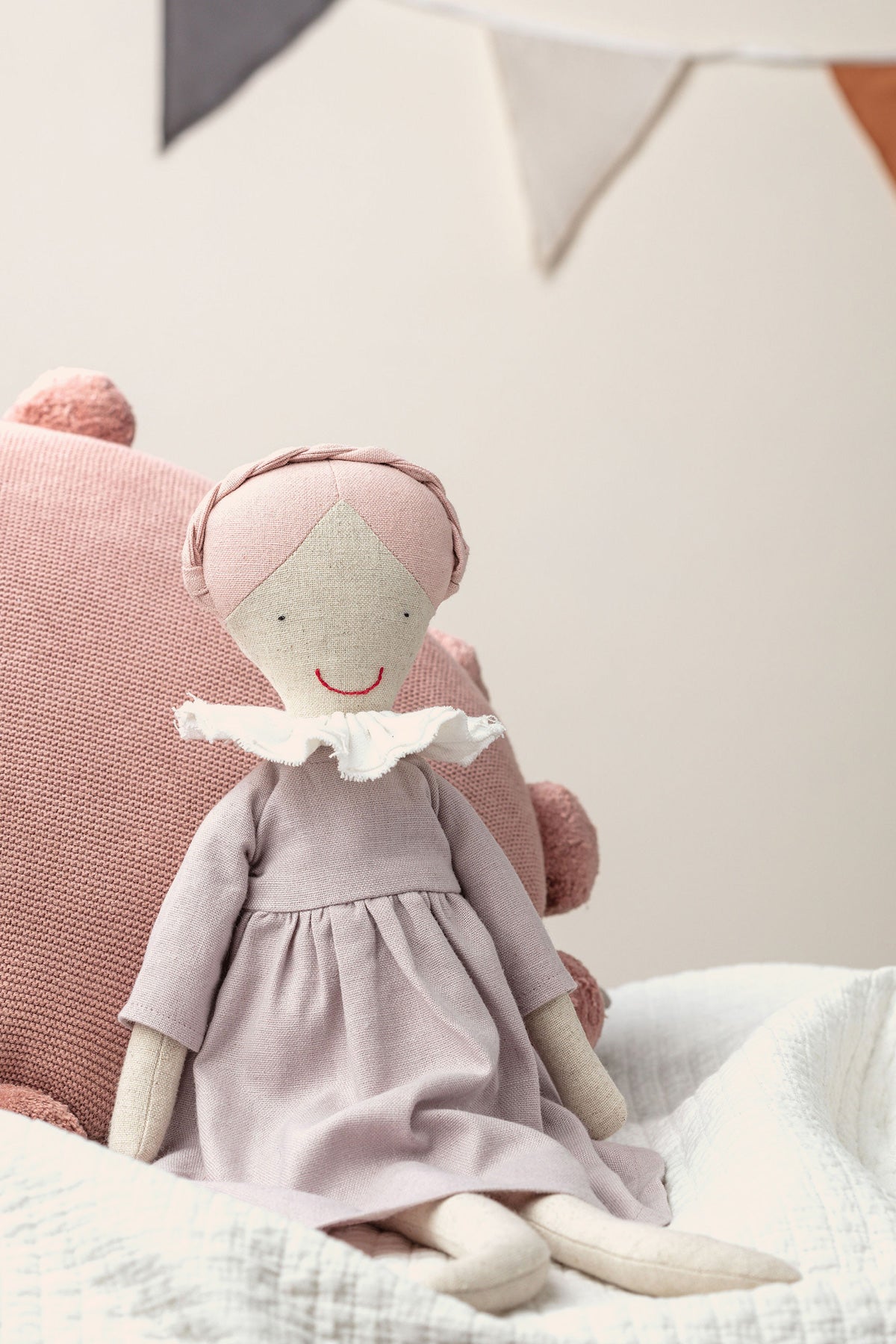 Mr Pickles - The Dolly Pickles - Daphne  - Strawberries & Cream